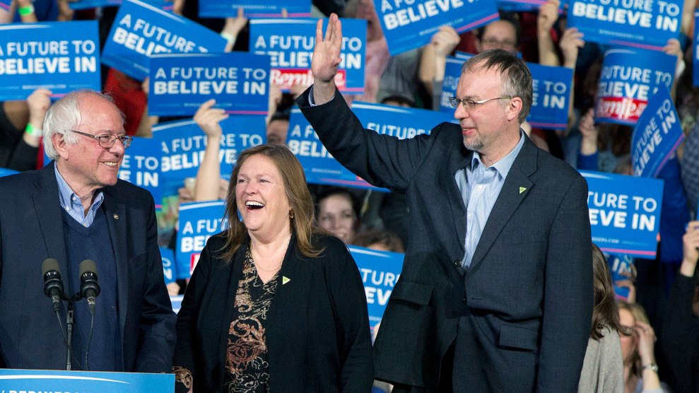 Levi Sanders