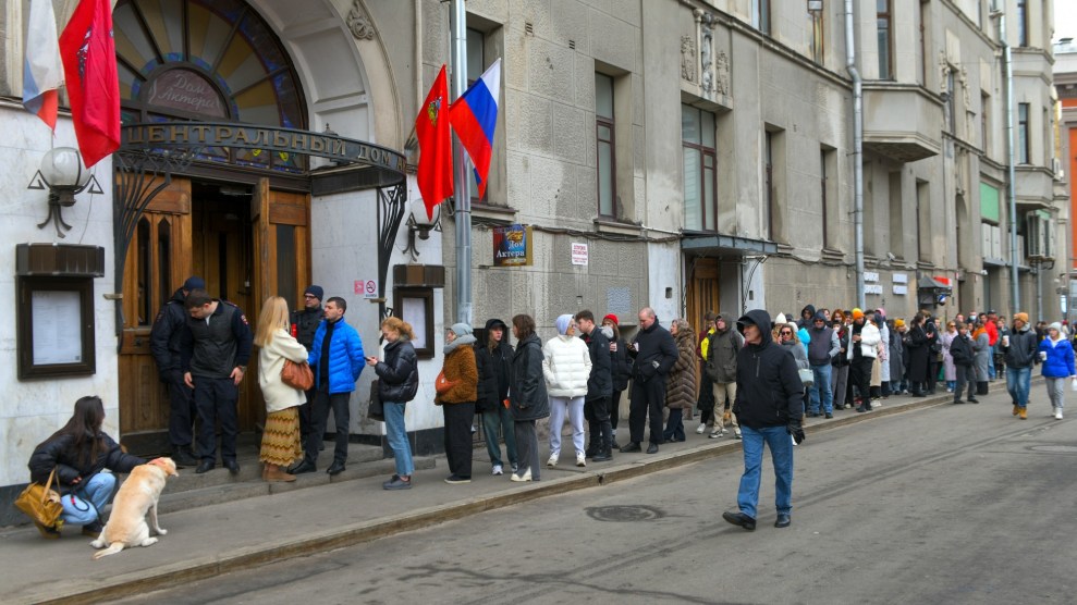 Voters in line in Moscow