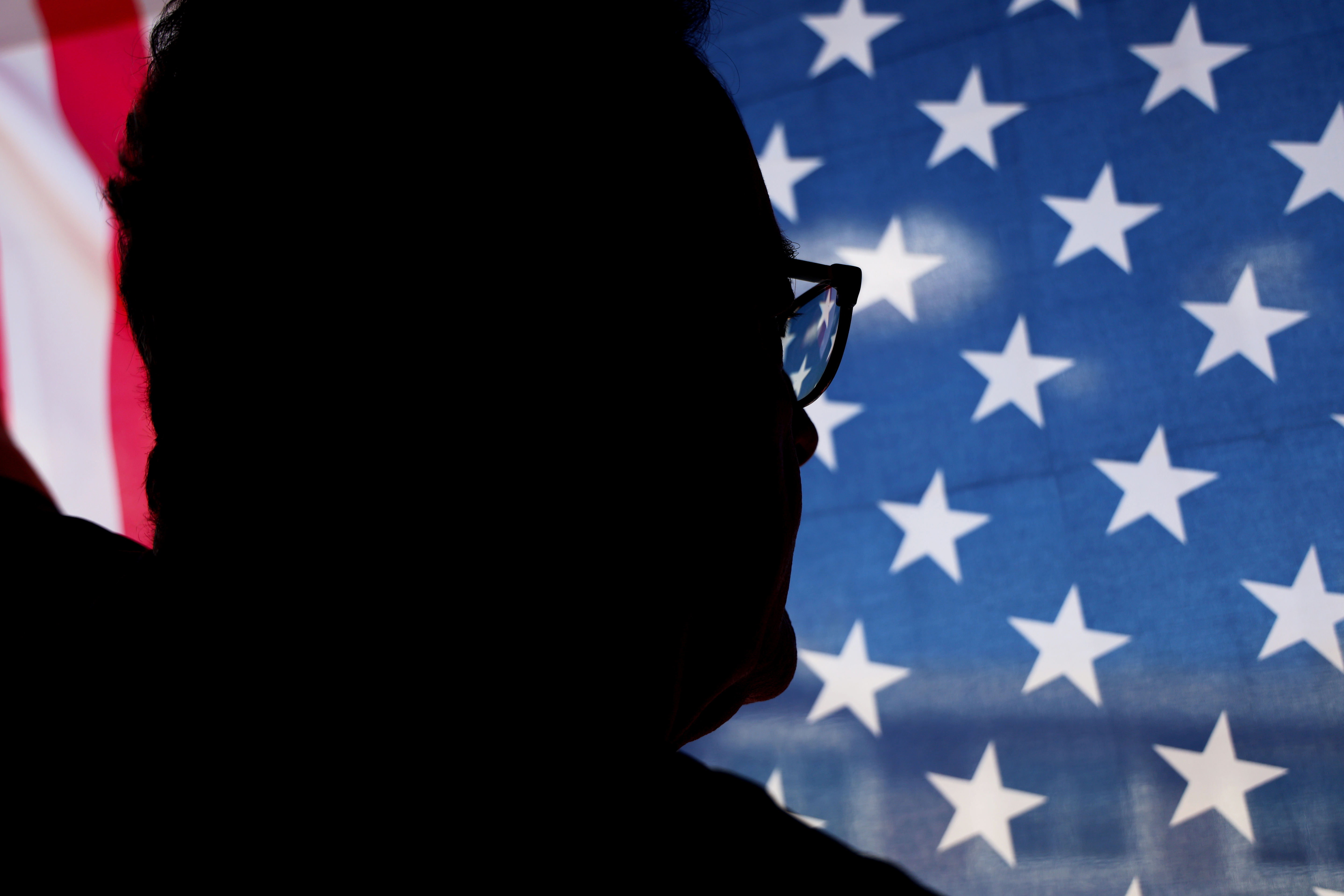 Silhouette of Air Force veteran Alfonso.