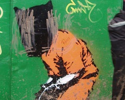 1gitmo-graffiti-250x200.jpg